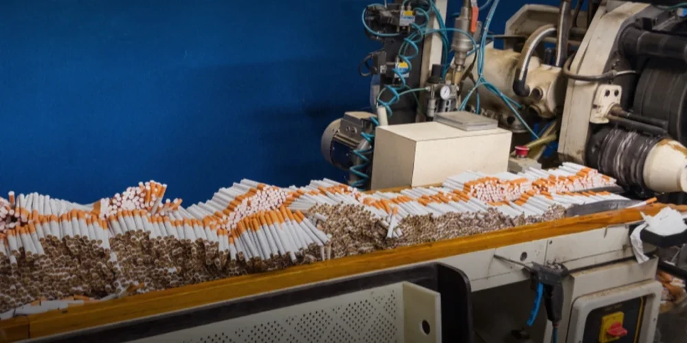 Викрито дві підпільні тютюнові фабрики: 130 тисяч пачок на добу і вилучене майно на 60 млн