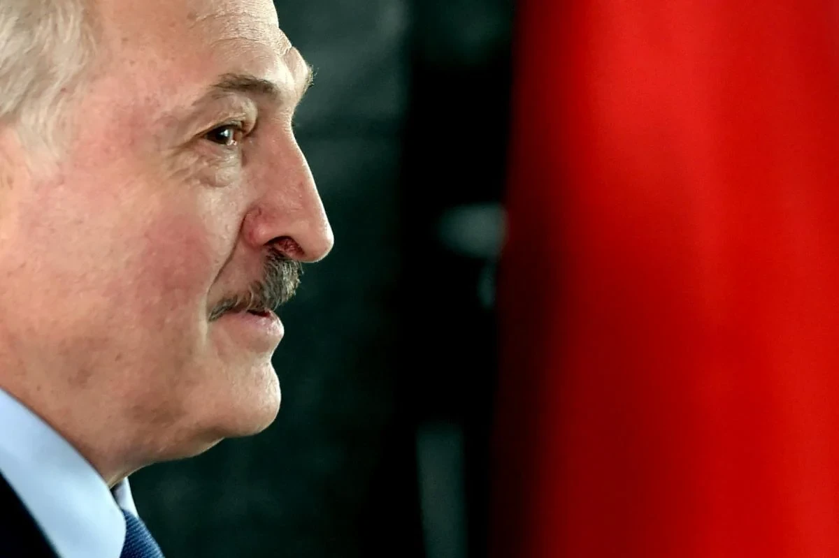 Хронологія справи: як Офіс президента дійшов до запиту щодо Лукашенка