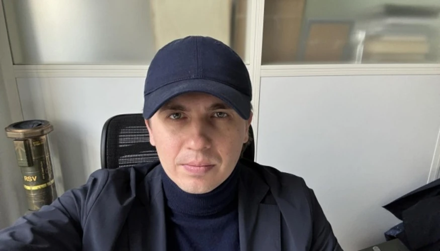 Хто, коли і навіщо: деталі звільнення журналіста УП Михайла Ткача у Відні